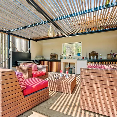 Couette-café Villa Nimes 4*